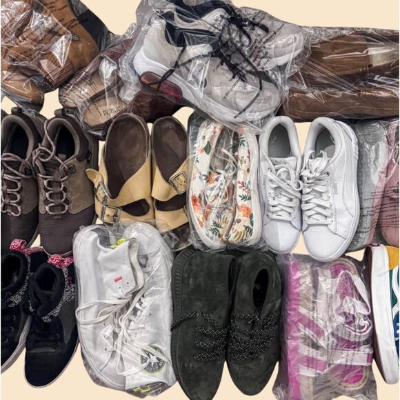Reseller Shoe Lot 10lb Mystery Box Teva Nike Vans Converse Keds - Picture 1 of 1